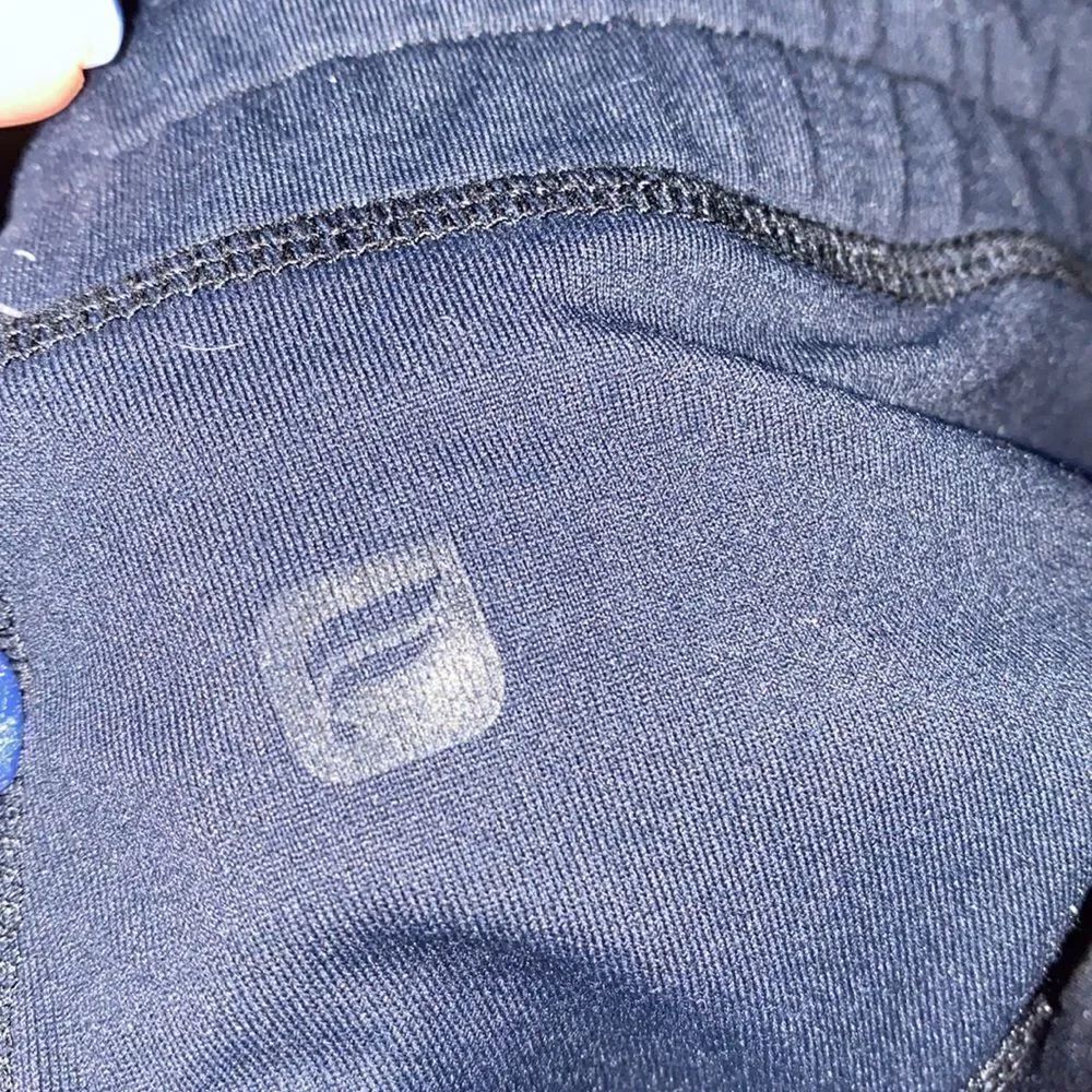 ✨Fabletics Calama Crop✨  - Picture 5 of 6